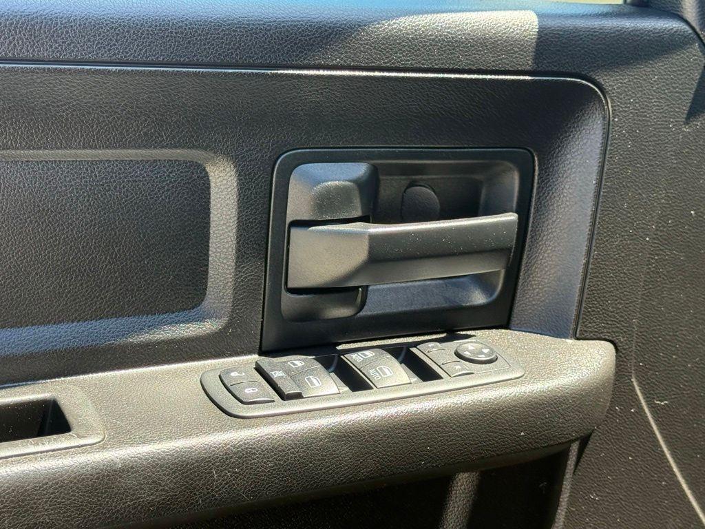 used 2019 Ram 1500 Classic car, priced at $22,600