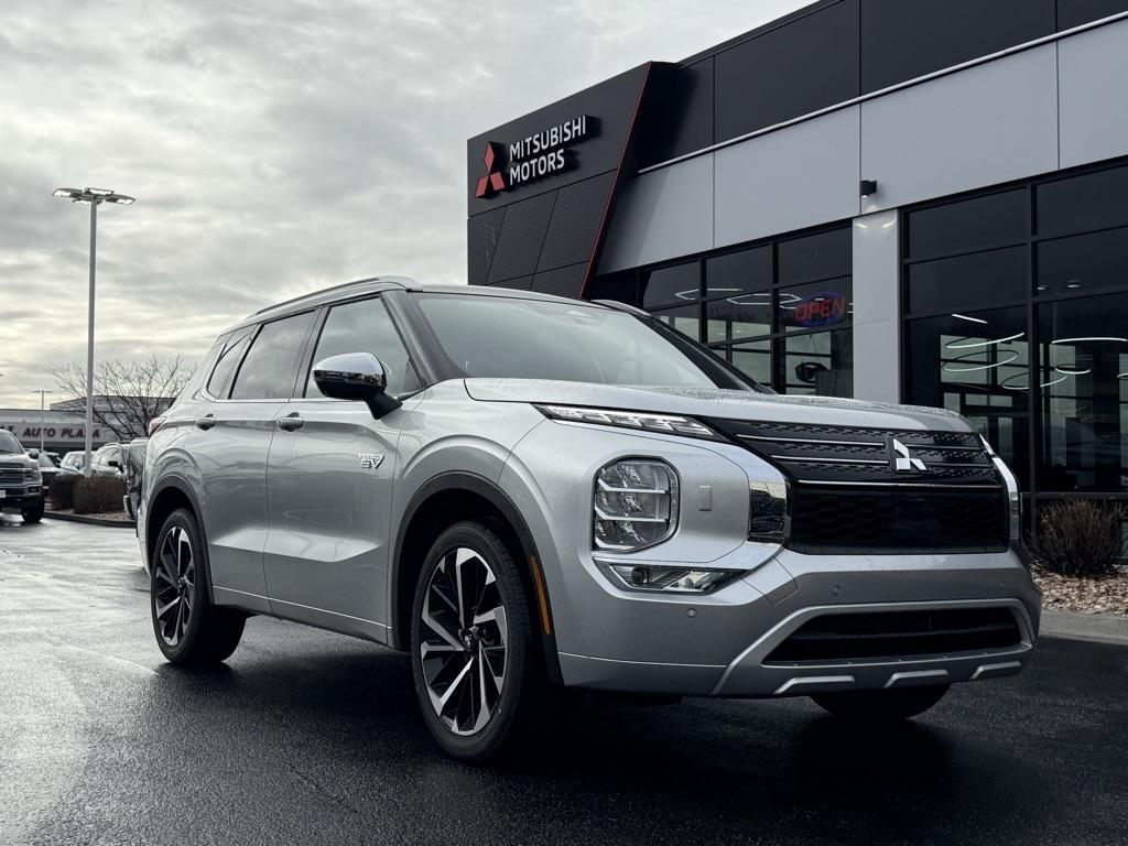used 2025 Mitsubishi Outlander PHEV car, priced at $39,950