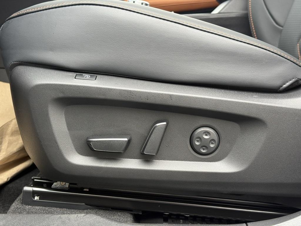 used 2025 Mitsubishi Outlander PHEV car, priced at $39,950