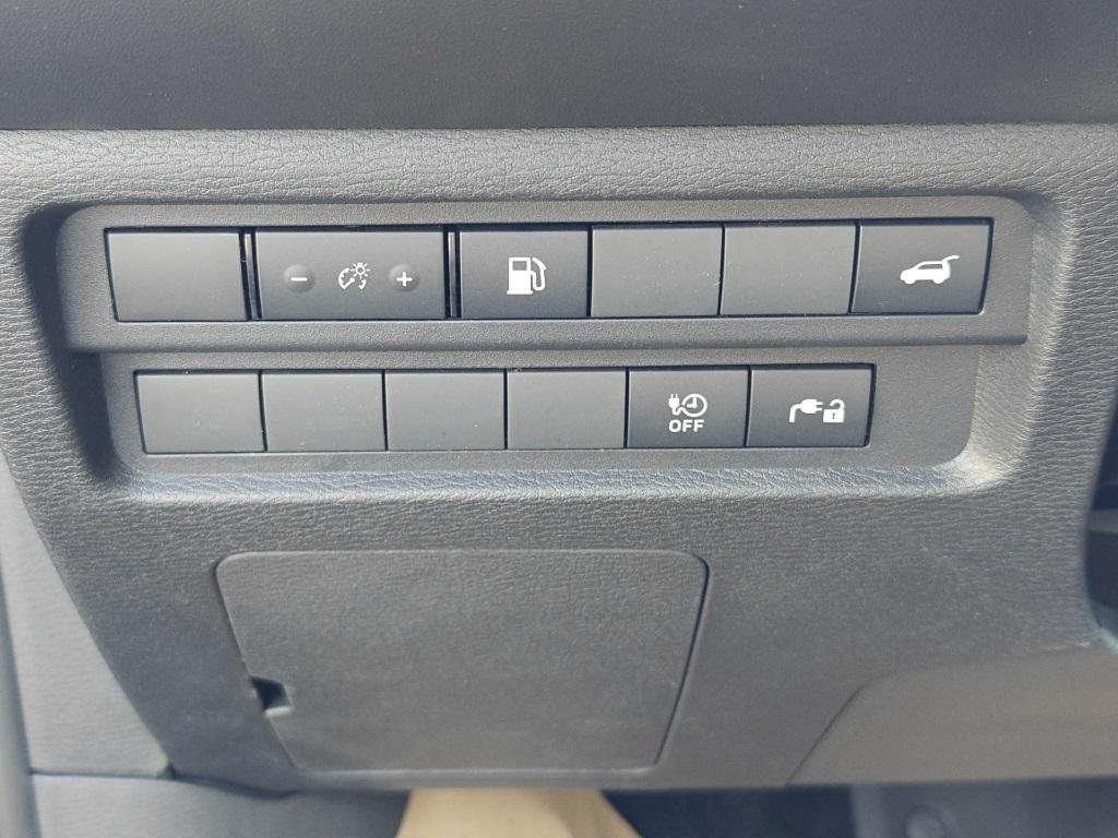 new 2025 Mitsubishi Outlander PHEV car, priced at $41,060