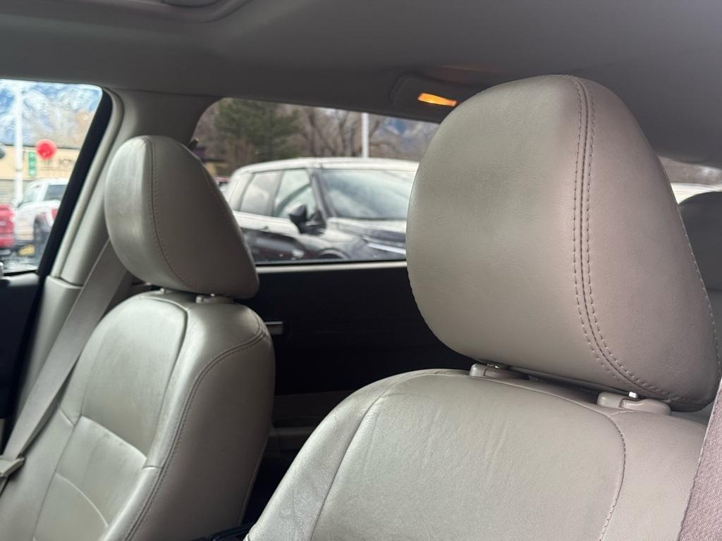 used 2006 Dodge Magnum car, priced at $5,188