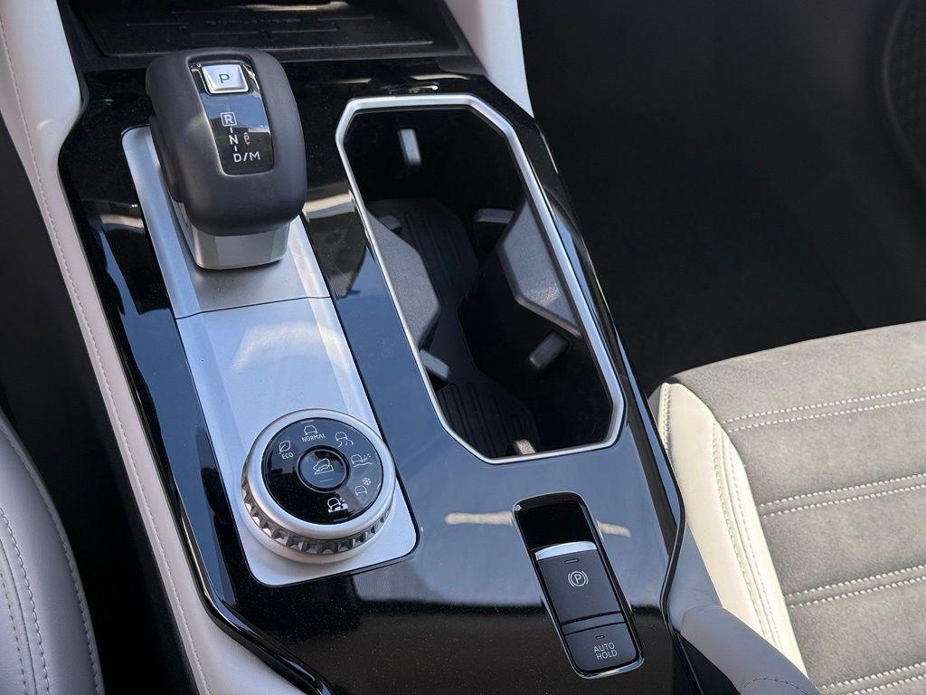 new 2026 Mitsubishi Outlander car, priced at $39,027