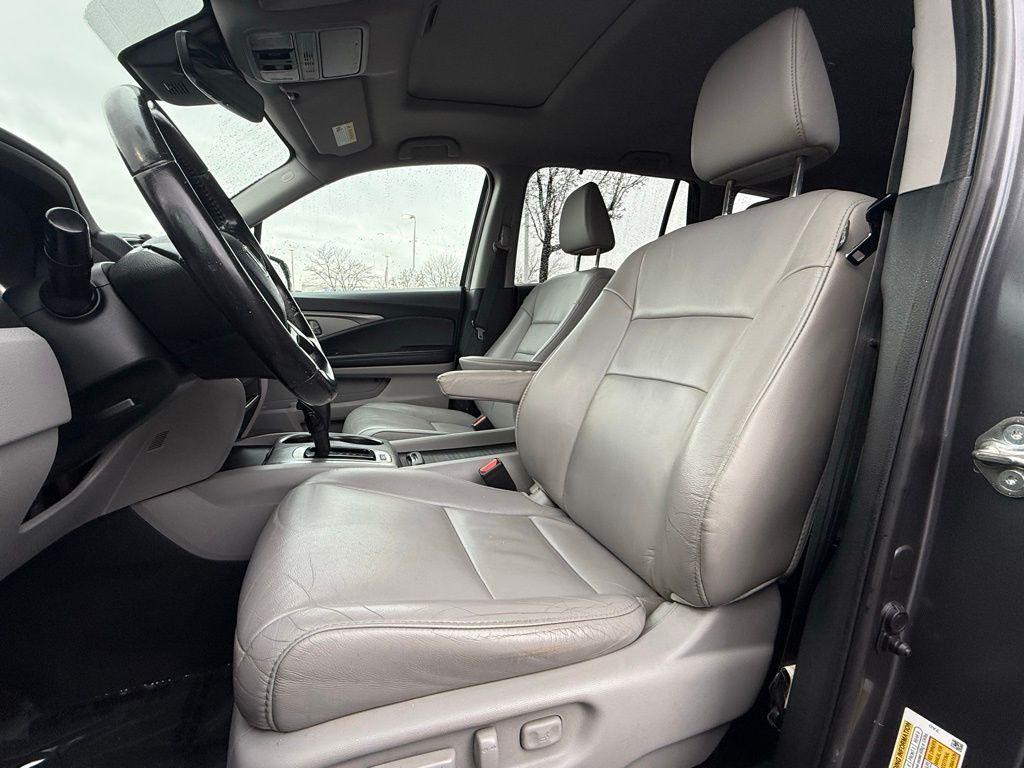 used 2019 Honda Pilot car, priced at $19,128