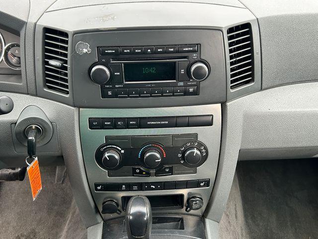 used 2007 Jeep Grand Cherokee car, priced at $3,495