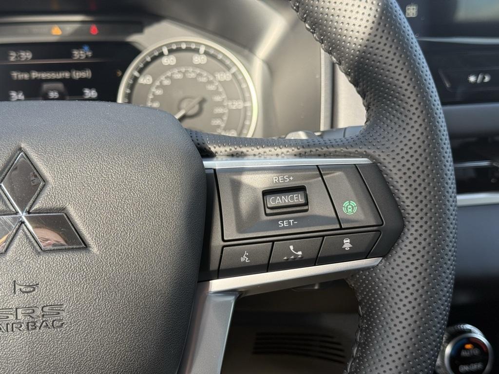 new 2026 Mitsubishi Outlander car, priced at $36,046