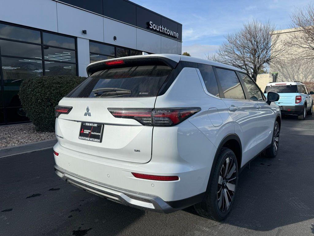 new 2026 Mitsubishi Outlander car, priced at $34,723