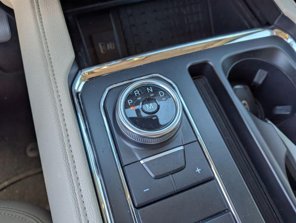 used 2024 Ford Expedition car, priced at $46,666