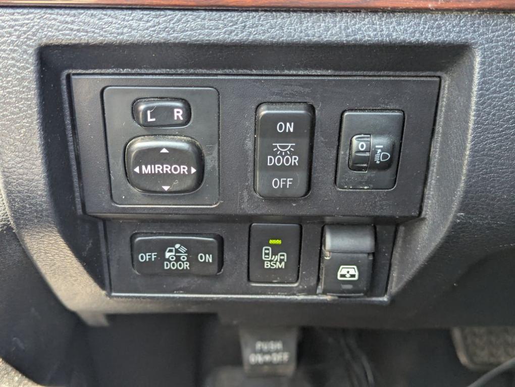 used 2017 Toyota Tundra car, priced at $21,155