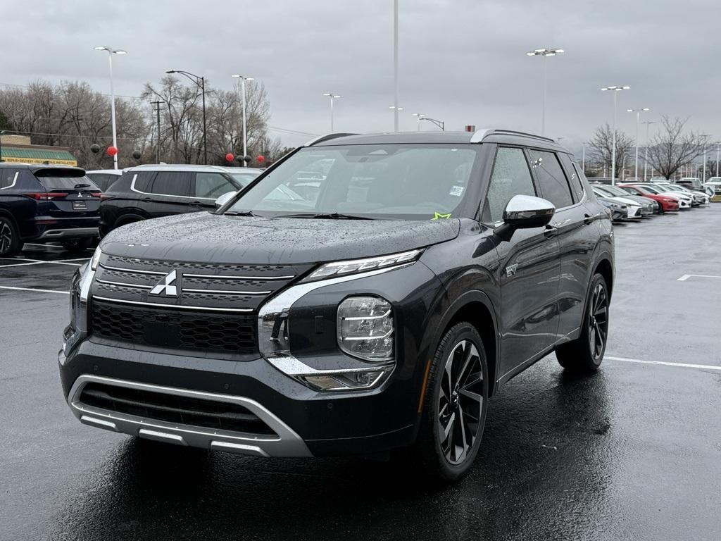 used 2025 Mitsubishi Outlander PHEV car, priced at $39,988