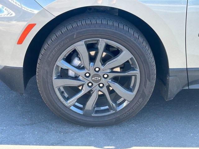 used 2024 Chevrolet Equinox car, priced at $27,888