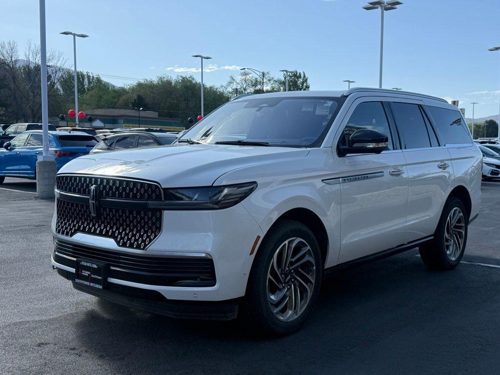 used 2025 Lincoln Navigator car, priced at $86,783