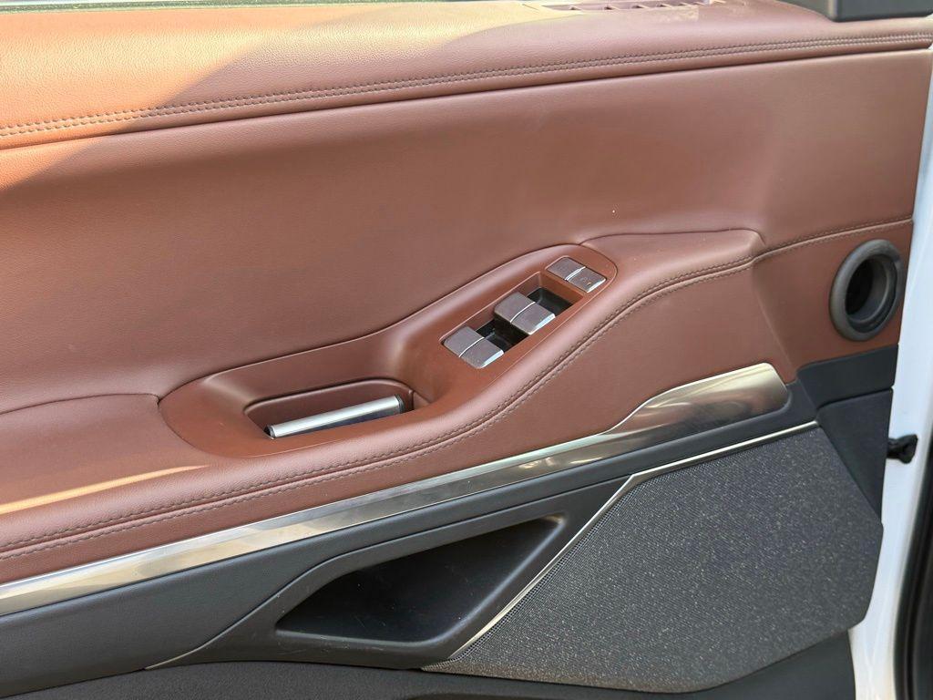 used 2025 Lincoln Navigator car, priced at $86,783