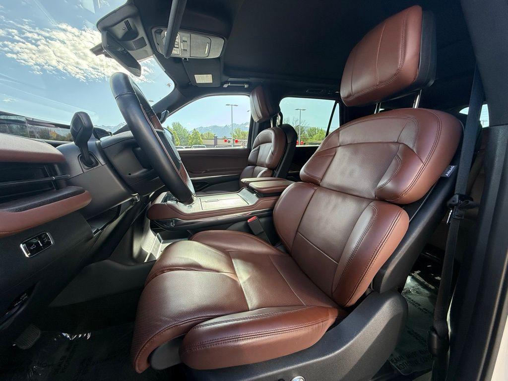 used 2025 Lincoln Navigator car, priced at $86,783