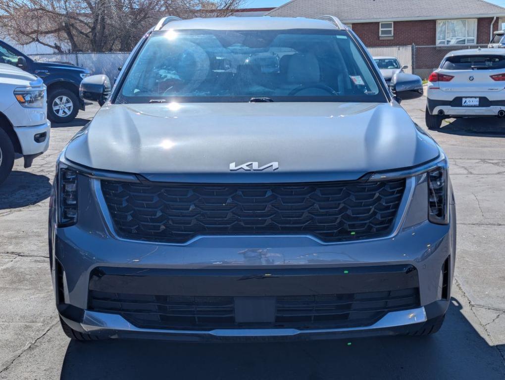 used 2025 Kia Sorento car, priced at $31,577