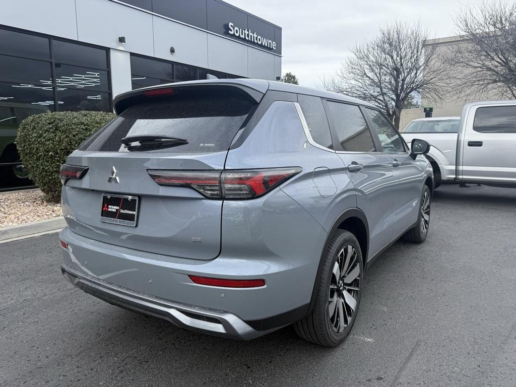 new 2026 Mitsubishi Outlander car, priced at $40,275