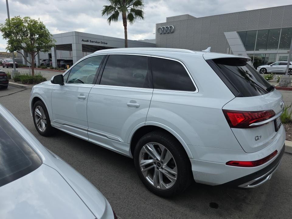 used 2023 Audi Q7 car, priced at $36,689