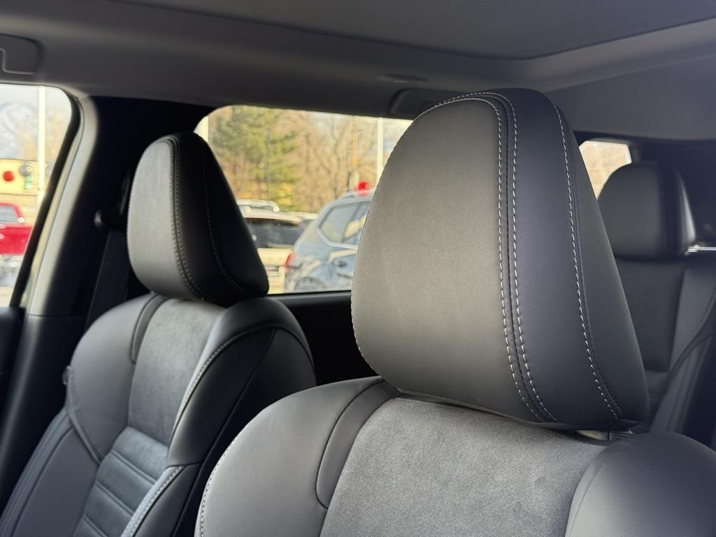 new 2025 Mitsubishi Outlander PHEV car, priced at $42,115