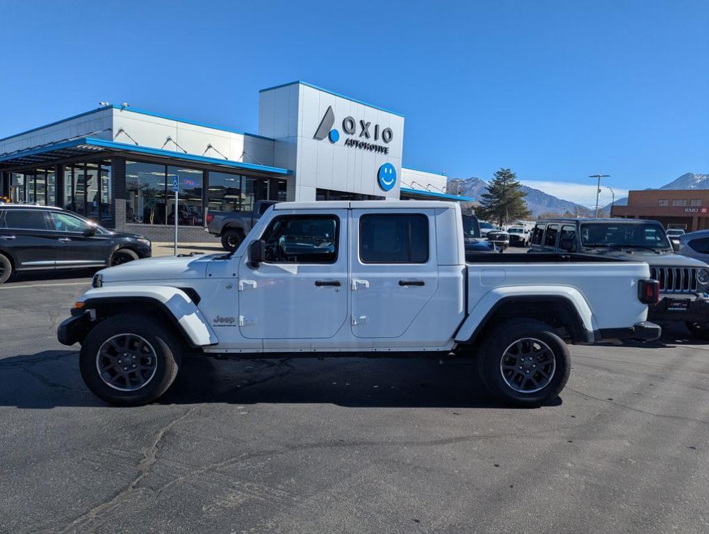 used 2023 Jeep Gladiator car, priced at $28,627