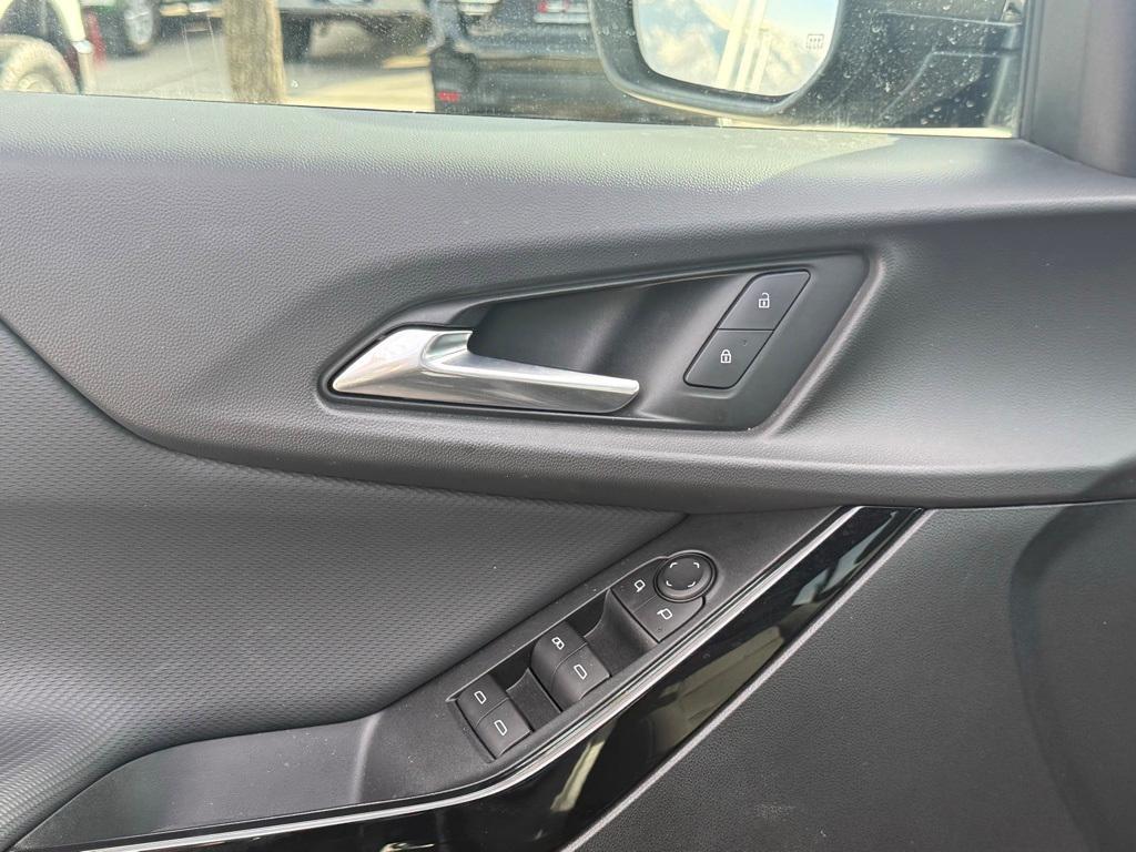 used 2025 Chevrolet Equinox car, priced at $26,011