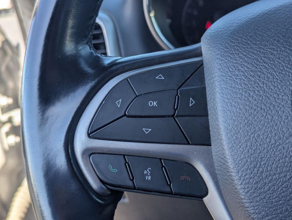used 2020 Jeep Grand Cherokee car, priced at $16,666
