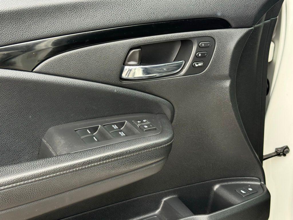 used 2018 Honda Pilot car, priced at $19,928