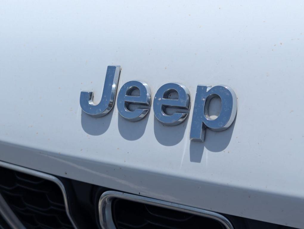 used 2023 Jeep Grand Cherokee car, priced at $24,166