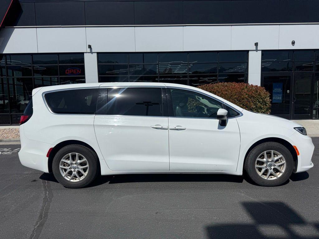used 2023 Chrysler Pacifica car, priced at $23,600