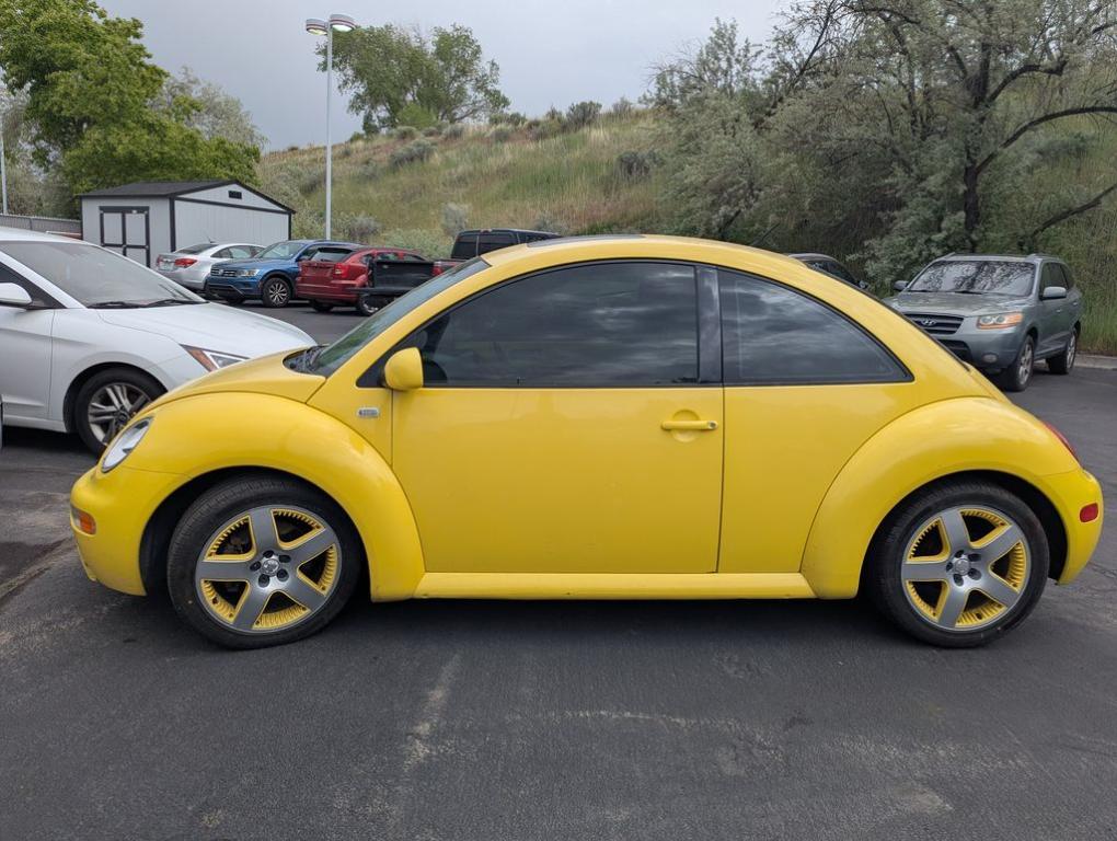 used 2002 Volkswagen New Beetle car, priced at $5,927