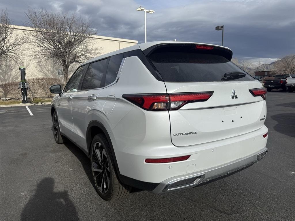 used 2025 Mitsubishi Outlander PHEV car, priced at $38,388