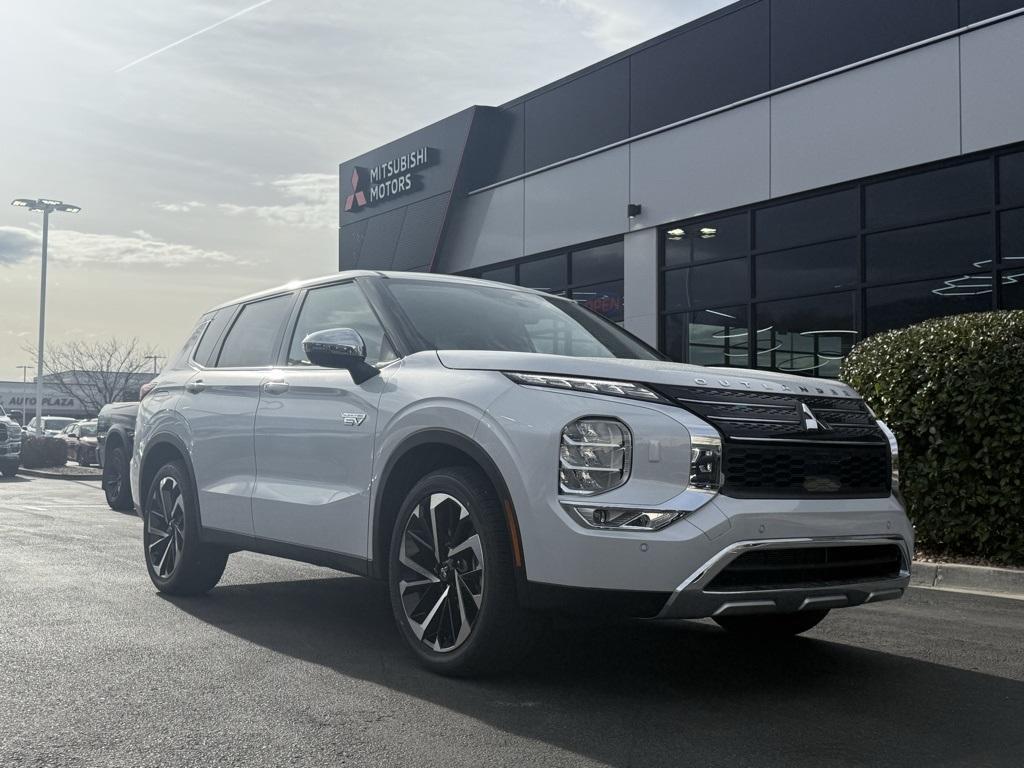 used 2025 Mitsubishi Outlander PHEV car, priced at $38,388