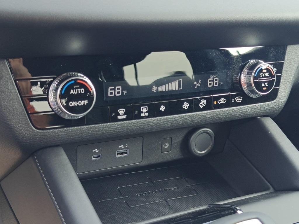 new 2025 Mitsubishi Outlander PHEV car, priced at $39,550