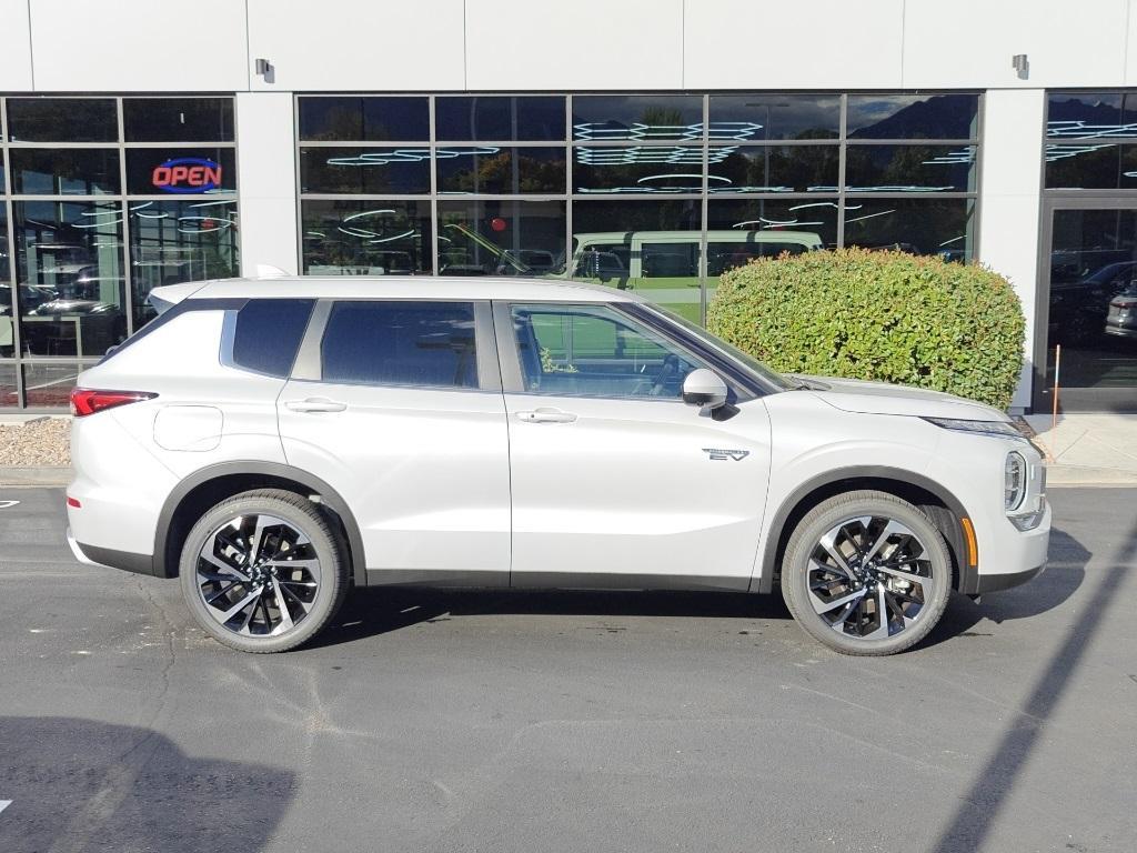 new 2025 Mitsubishi Outlander PHEV car, priced at $39,960