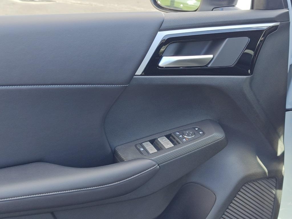 new 2025 Mitsubishi Outlander PHEV car, priced at $39,960