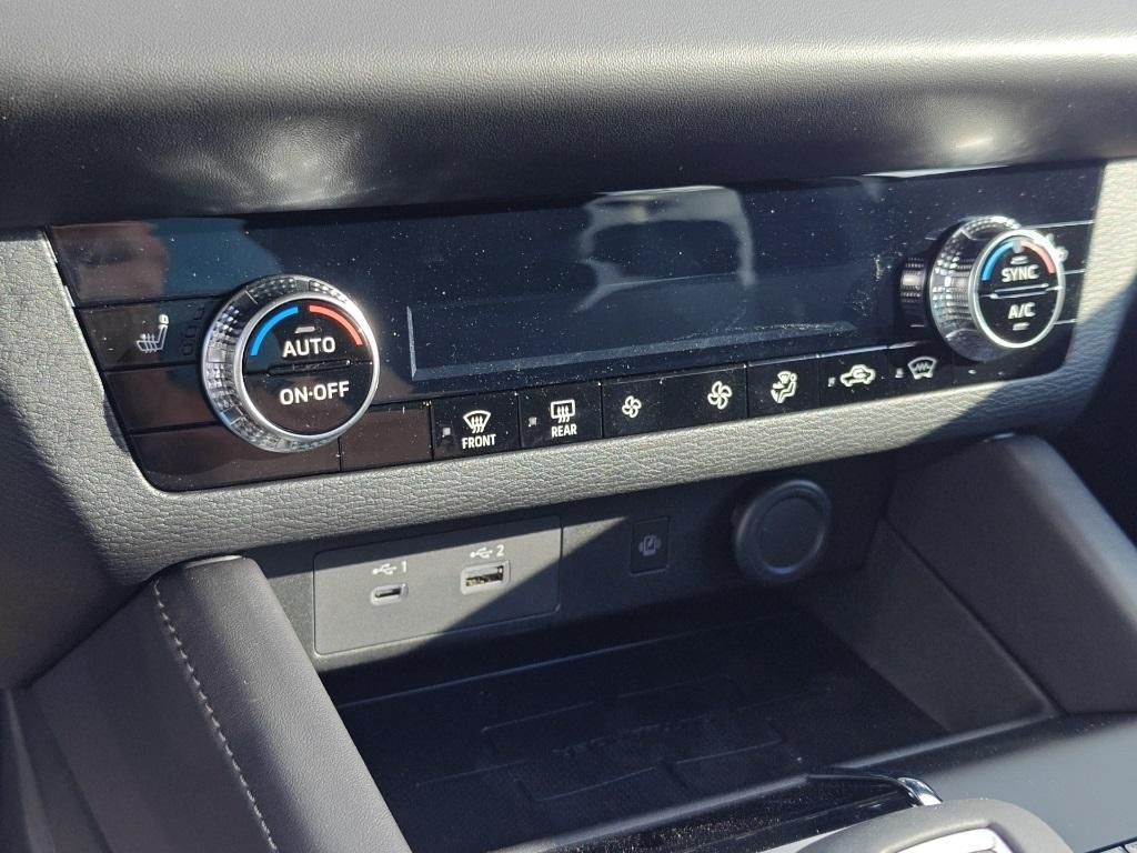 new 2025 Mitsubishi Outlander PHEV car, priced at $39,960