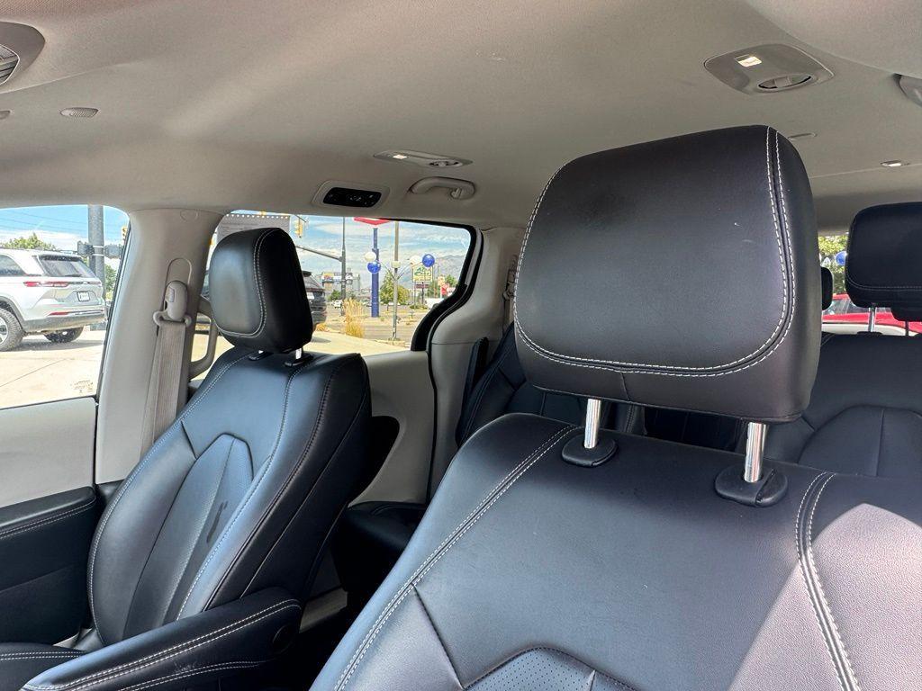 used 2024 Chrysler Pacifica Hybrid car, priced at $24,128