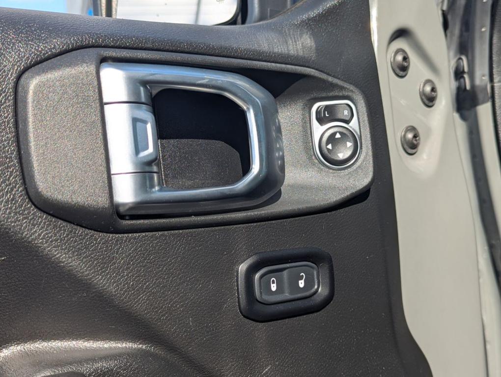 used 2023 Jeep Gladiator car, priced at $37,166
