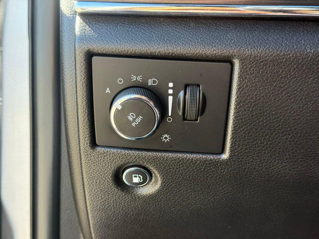 used 2021 Jeep Grand Cherokee car, priced at $20,428