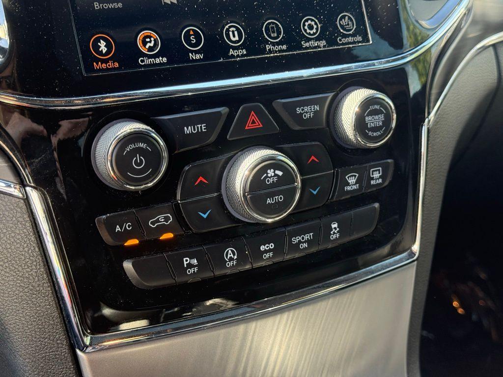 used 2021 Jeep Grand Cherokee car, priced at $20,428