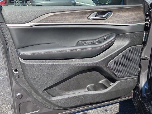 new 2026 Jeep Grand Cherokee L car, priced at $49,070