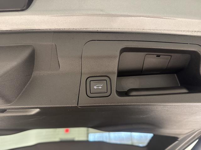 used 2023 GMC Acadia car, priced at $28,495