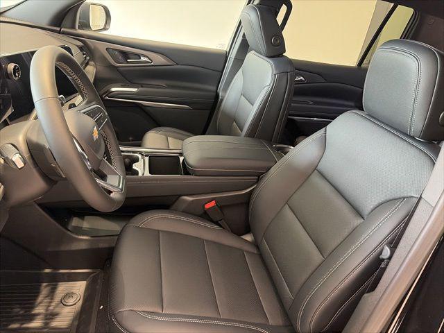 new 2026 Chevrolet Traverse car, priced at $42,280