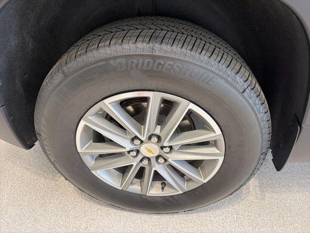 used 2023 Chevrolet Traverse car, priced at $30,799