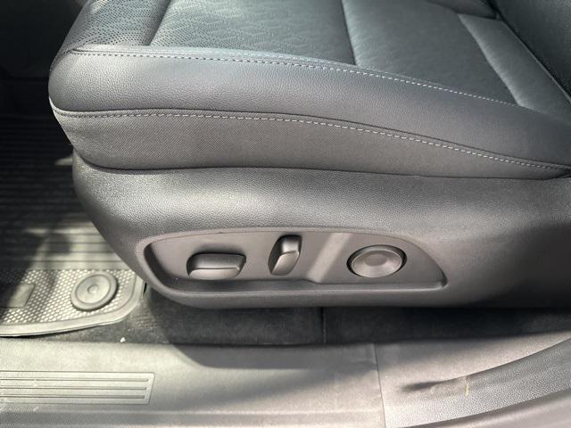 new 2026 Chevrolet Equinox car, priced at $29,963