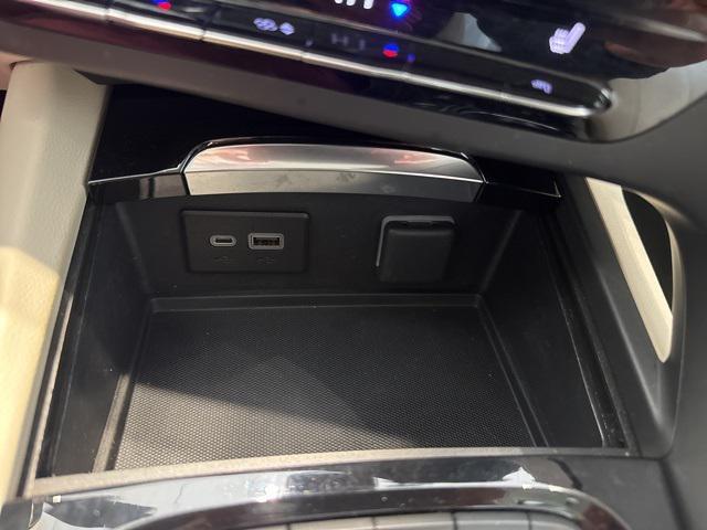 used 2023 Buick Envision car, priced at $22,495