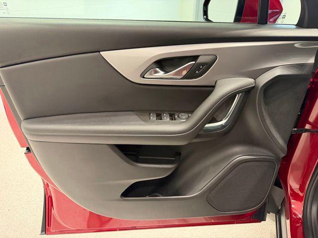 used 2025 Chevrolet Blazer car, priced at $30,299