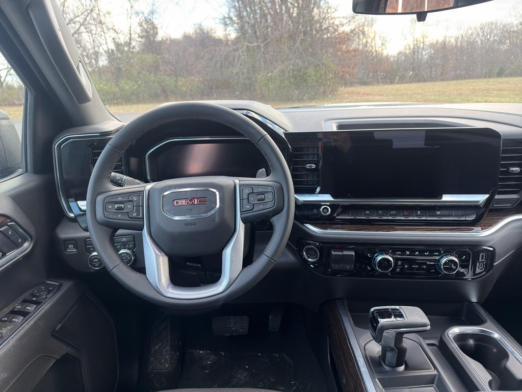 new 2026 GMC Sierra 1500 car, priced at $62,385