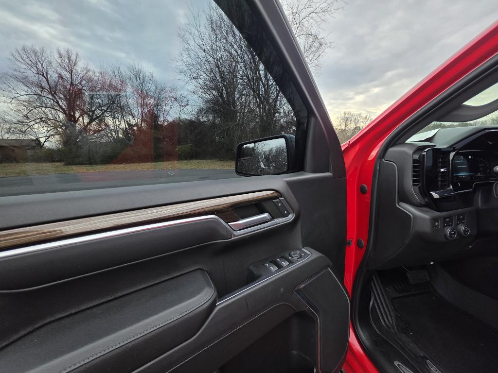 used 2022 Chevrolet Silverado 1500 car, priced at $35,495