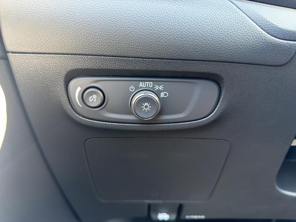 new 2026 Buick Encore GX car, priced at $31,415