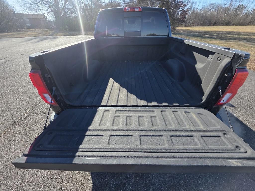 used 2018 Chevrolet Silverado 1500 car, priced at $26,995