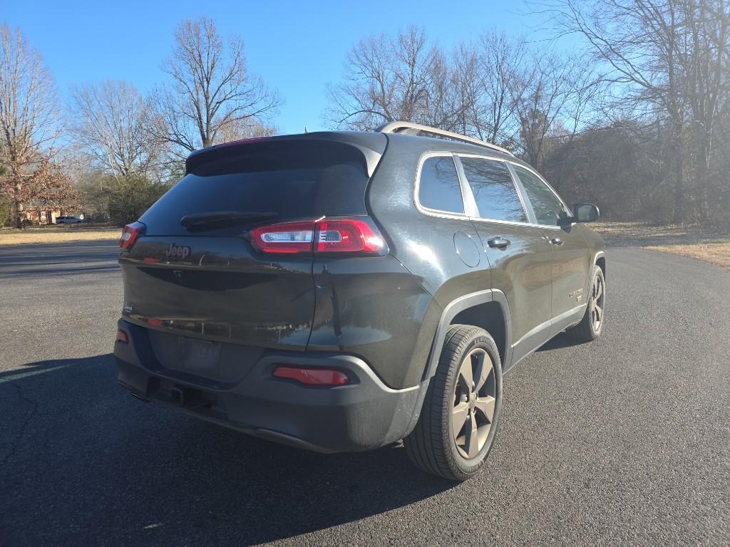 used 2016 Jeep Cherokee car, priced at $11,995